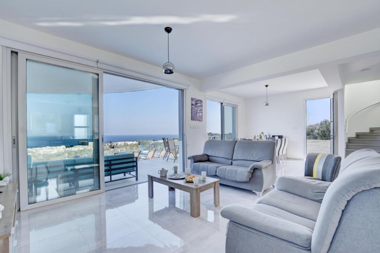 Chloe Luxury Villa Protaras Ngoại thất bức ảnh