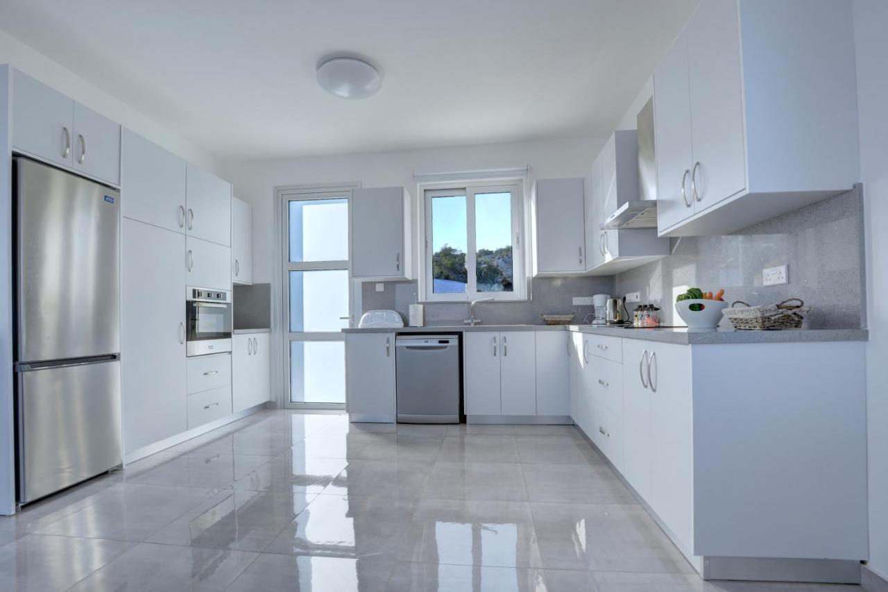 Chloe Luxury Villa Protaras Ngoại thất bức ảnh