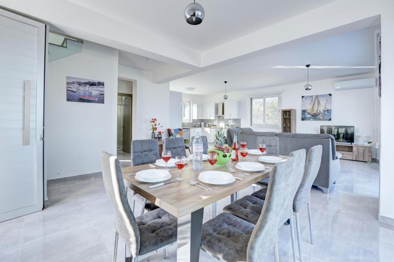 Chloe Luxury Villa Protaras Ngoại thất bức ảnh