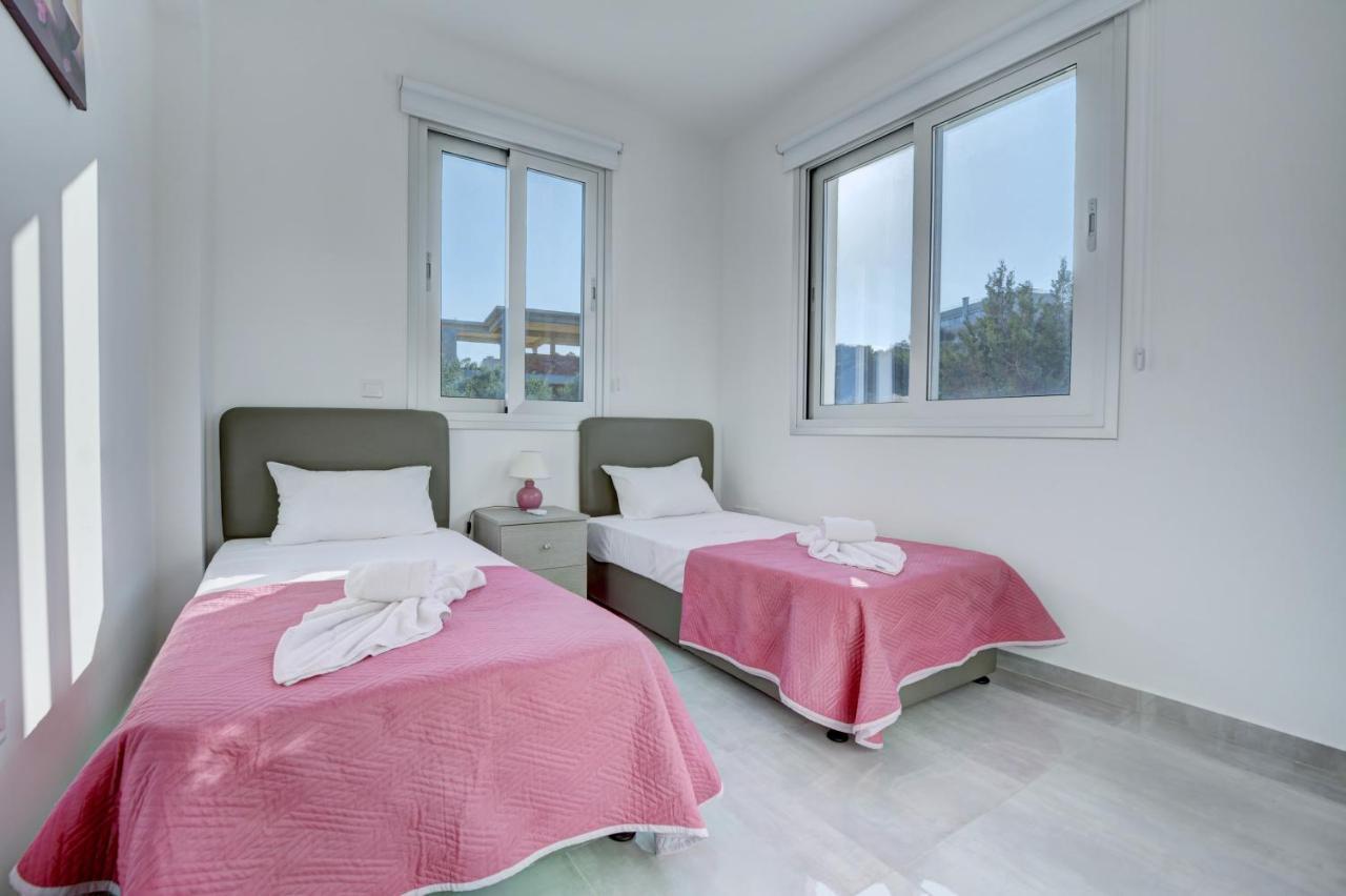 Chloe Luxury Villa Protaras Ngoại thất bức ảnh